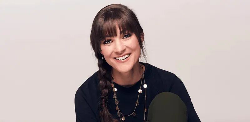 歌手艾丽莎见证：主啊，无论你打开什么门，我都会走过去！