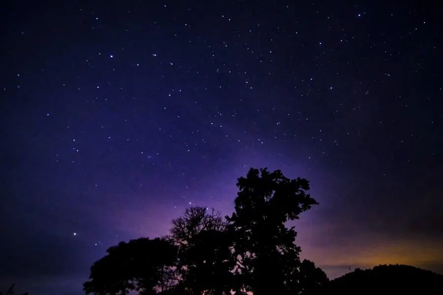 美文：从未有乌云吞没过星光